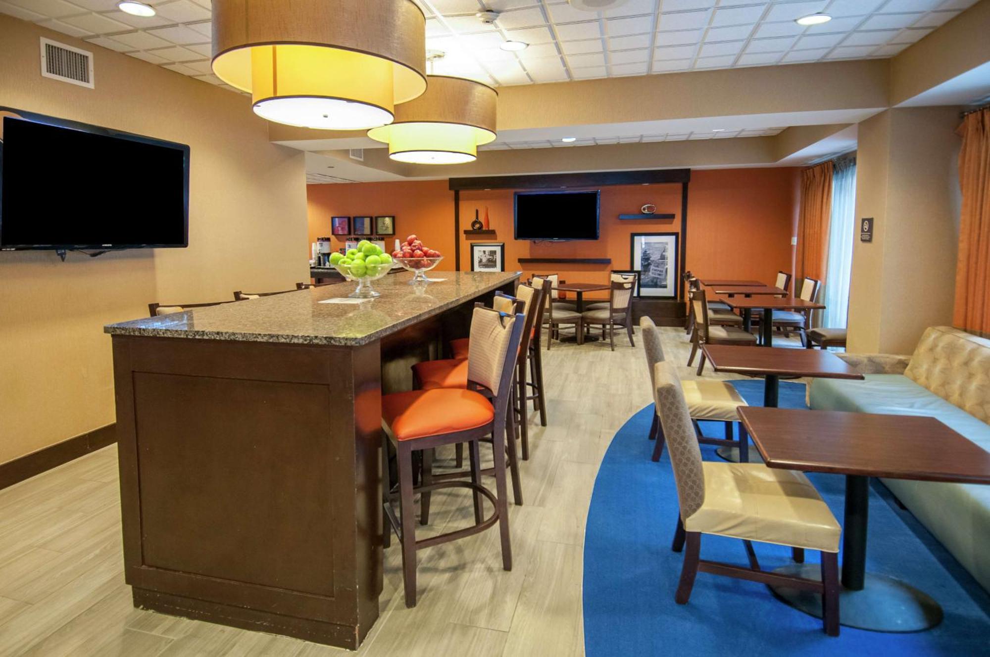 Hotel Hampton